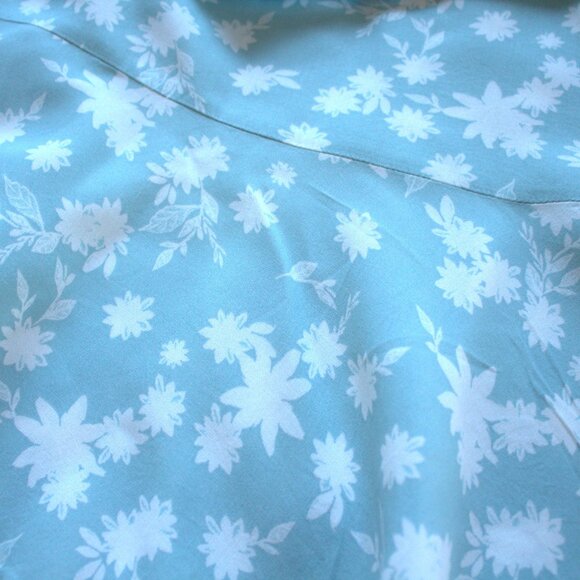 SO Light Blue Floral Mini Skirt - Picture 3 of 6